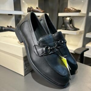 Zoncaster 100% Geniune Leather 132 Black Loafer