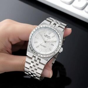 Role_x Oyster Perpetual Land Dweller Diamond Bazel